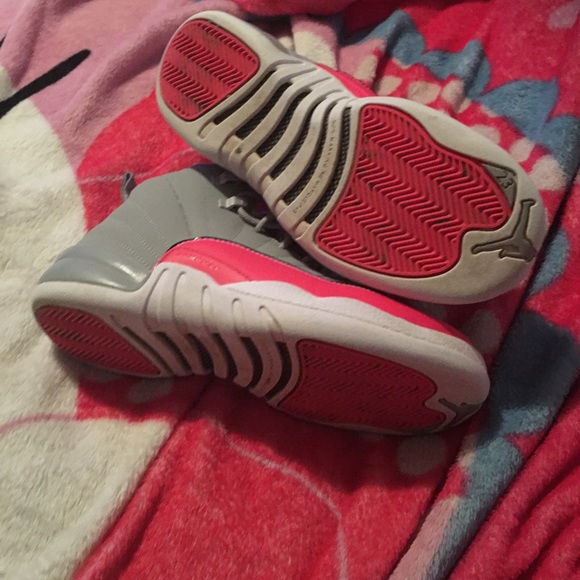 Girl Jordan’s - Picture 2 of 4